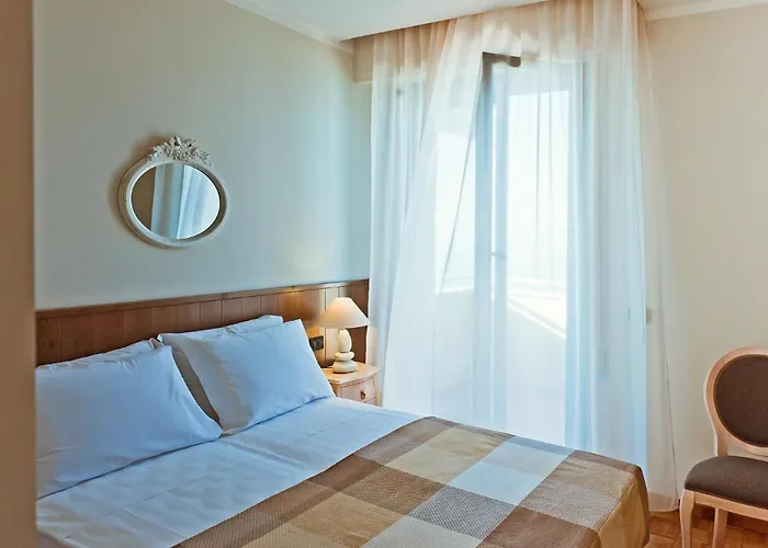 Hotel Ambassador