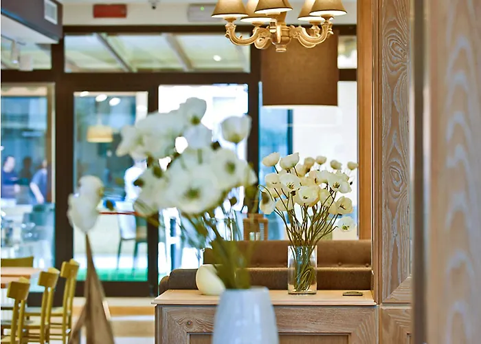 Hotel Ambassador